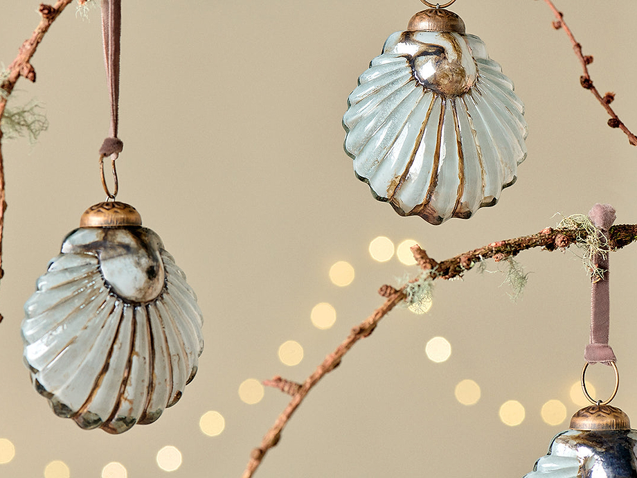 Sohni Shell Baubles - Gold & Cream - (Set of 4)