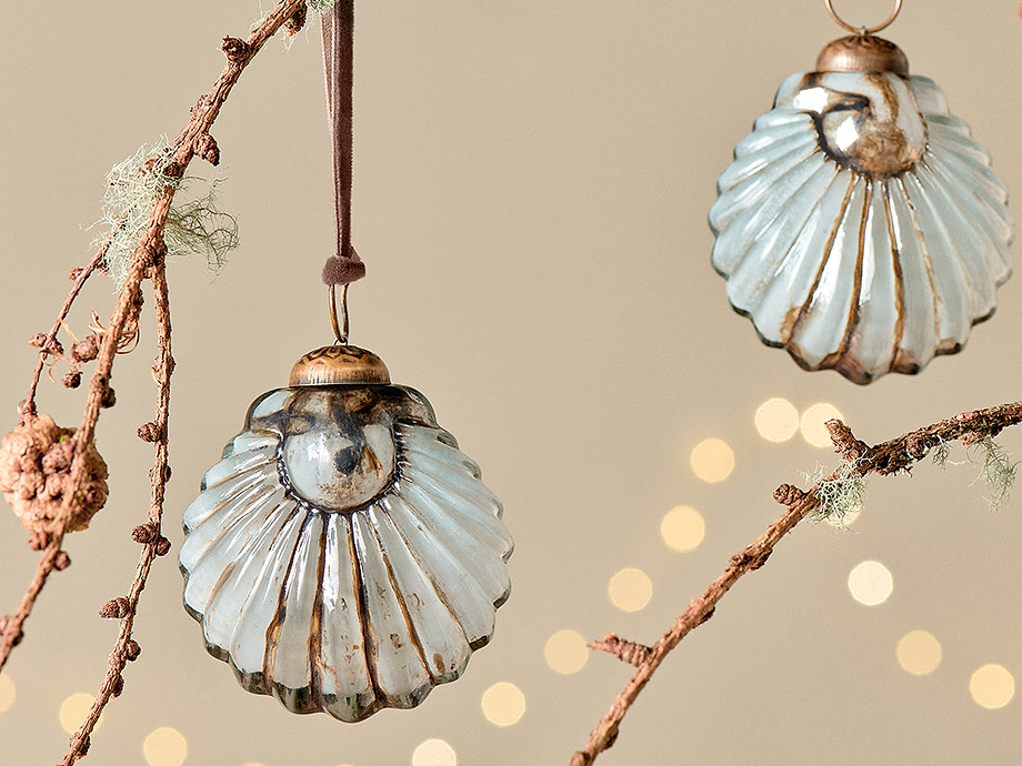 Sohni Shell Baubles - Gold & Cream - (Set of 4)