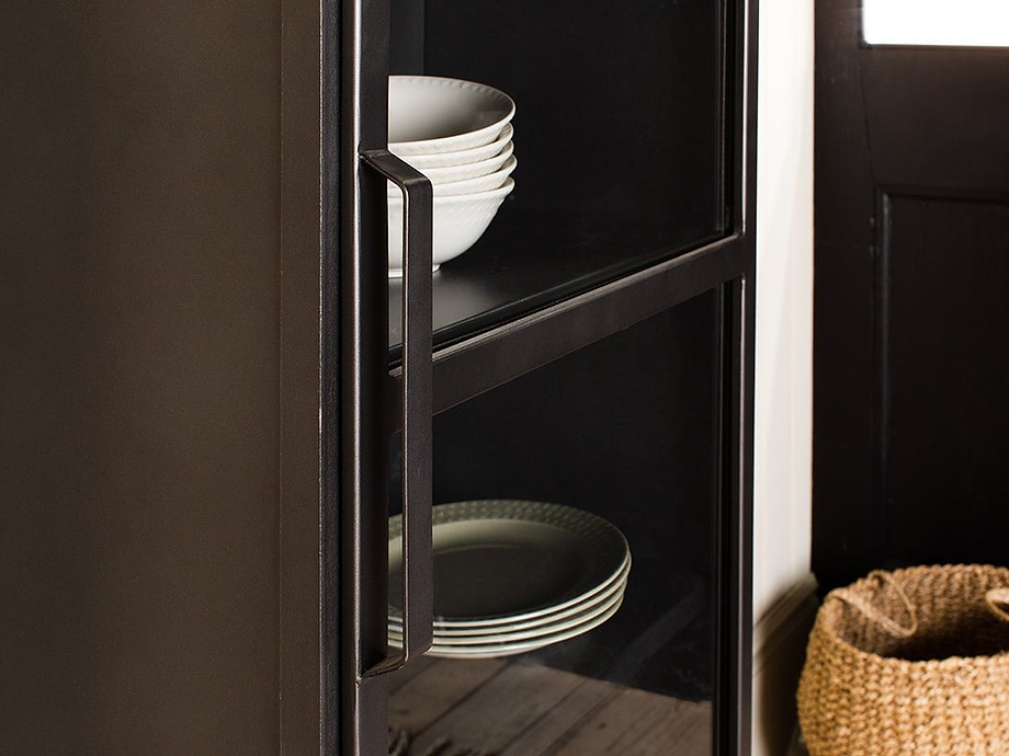 Takua Iron Cabinet - Narrow