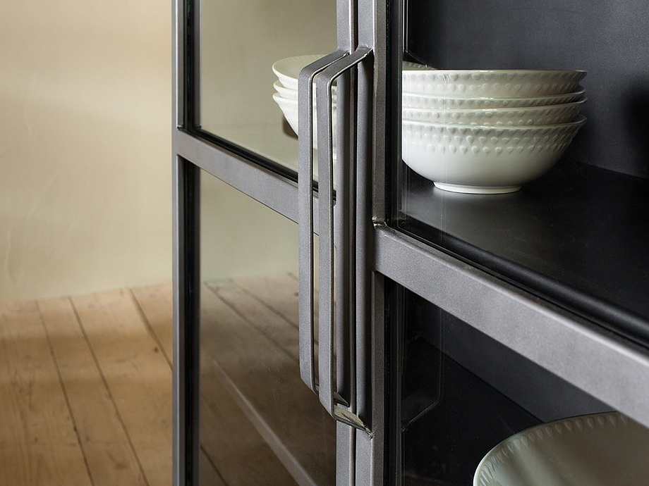 Takua Iron Cabinet - Wide