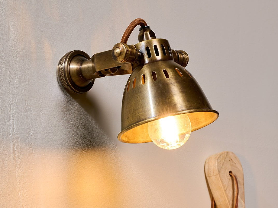 Tubu Brass Spot Light - Antique Brass