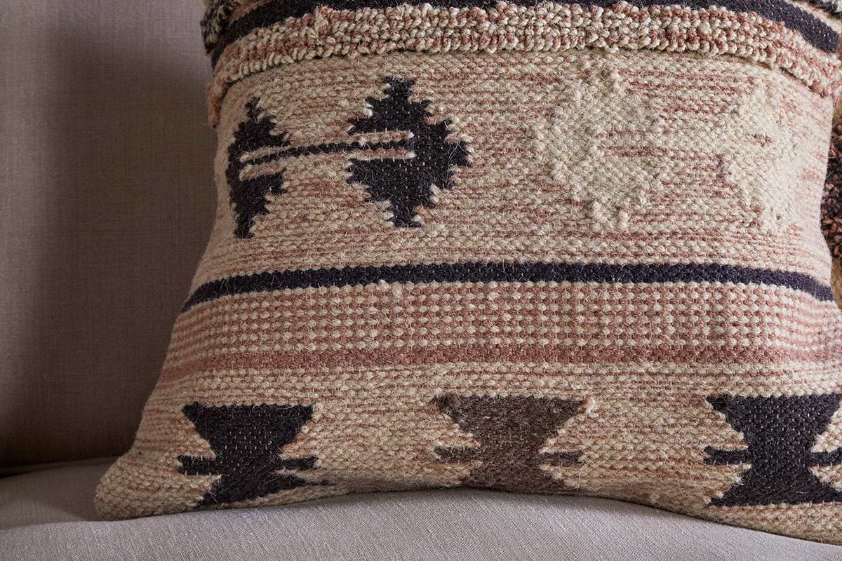 Tussi Ami Cushion Cover - Dusty Pink
