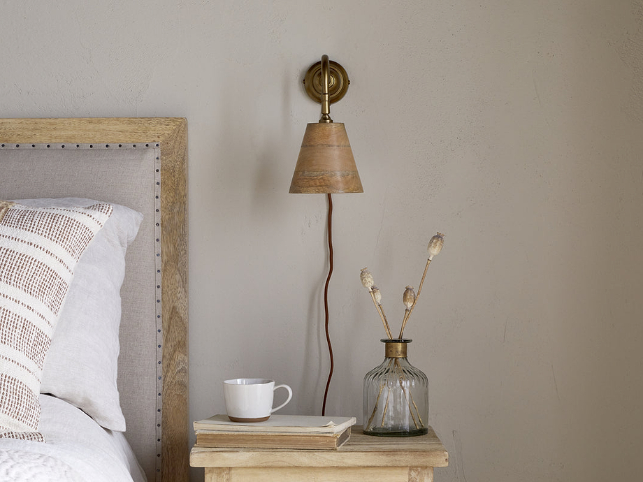Vattu Mango Wood Plug In Wall Lamp - Natural & Antique Brass
