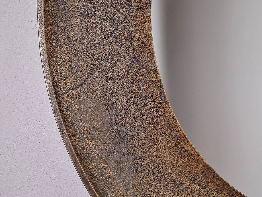 Yakira Mirror