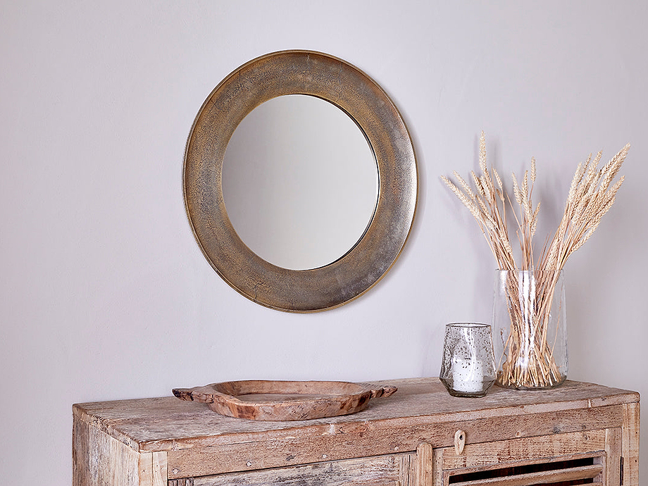 Yakira Mirror