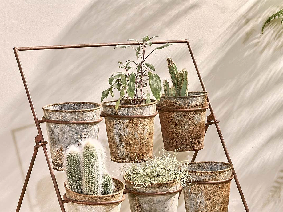 Abari Planter Stand