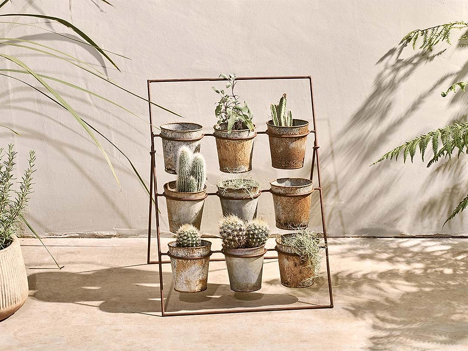 Abari Planter Stand