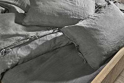 Adya Linen Duvet Cover - Charcoal-nkuku