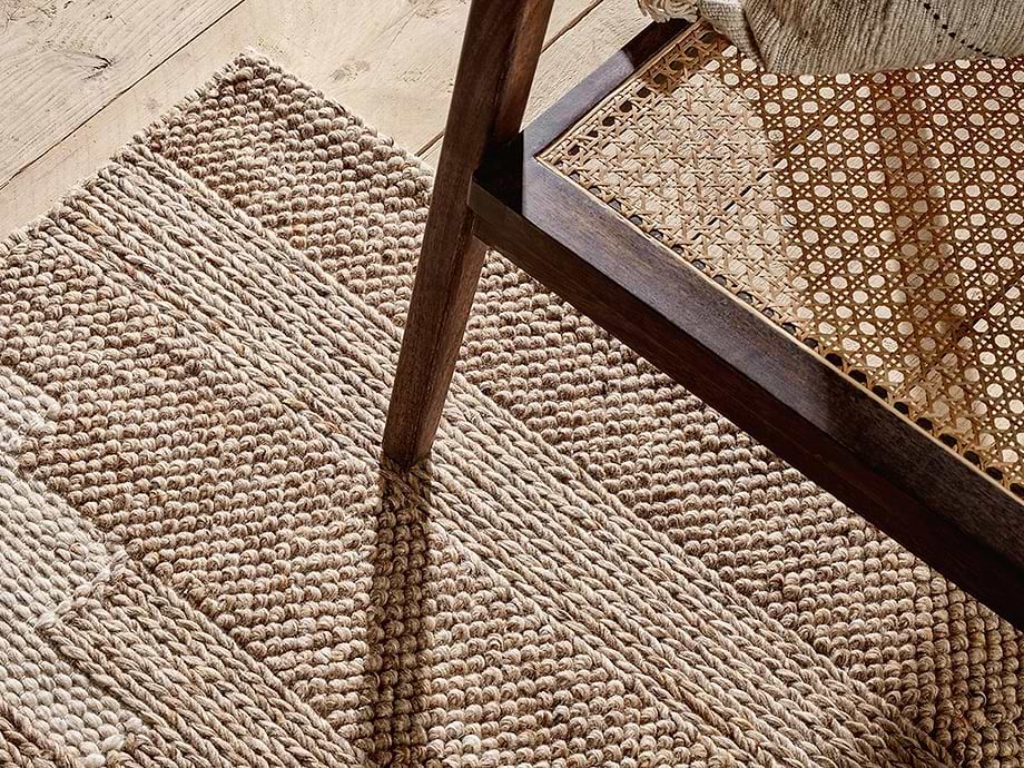 Ailan Wool Rug
