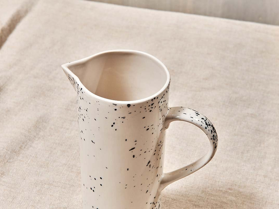 Ama Splatter Jug