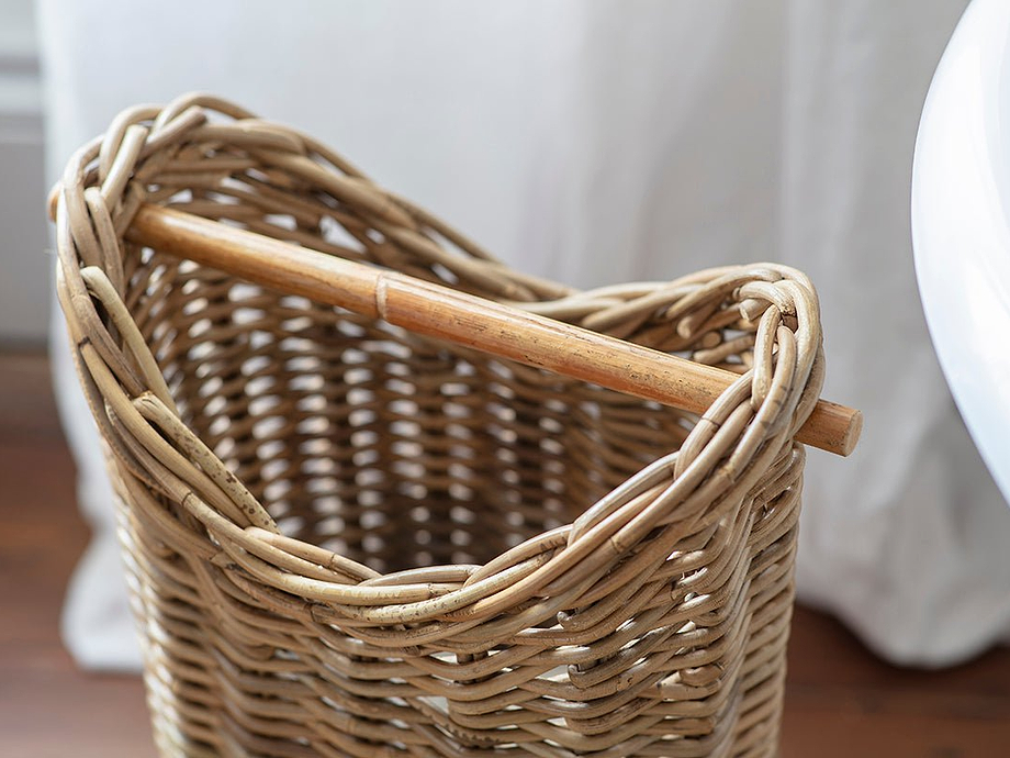 Amandi Toilet Roll Holder