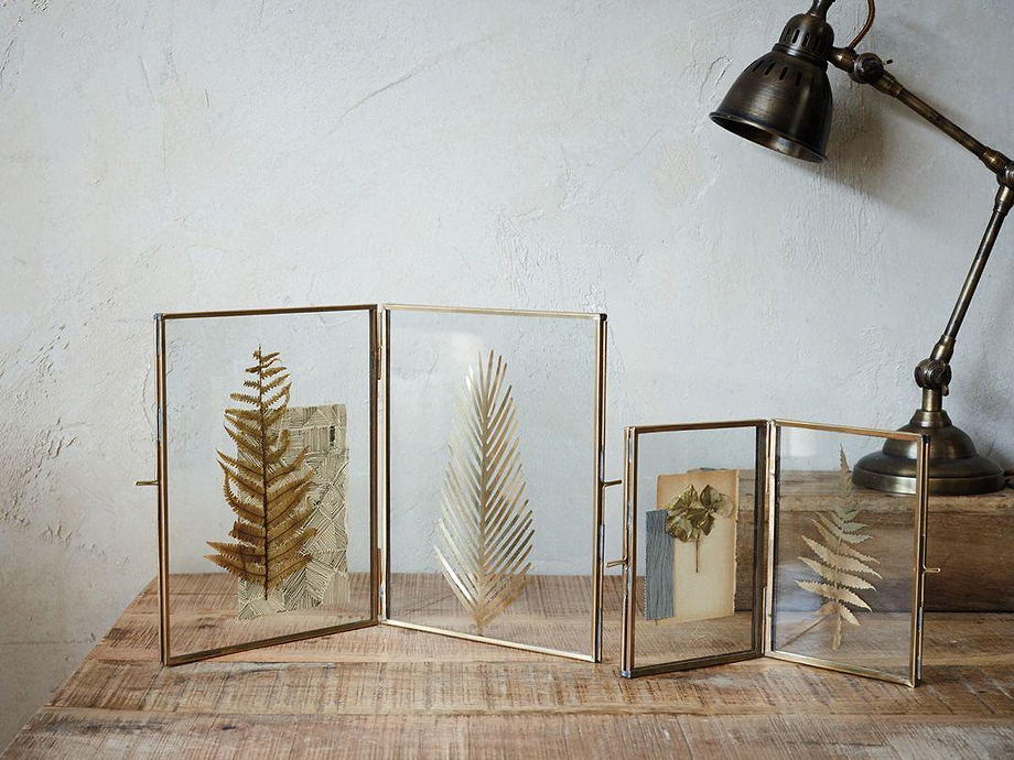Folded Danta Frame - Antique Brass