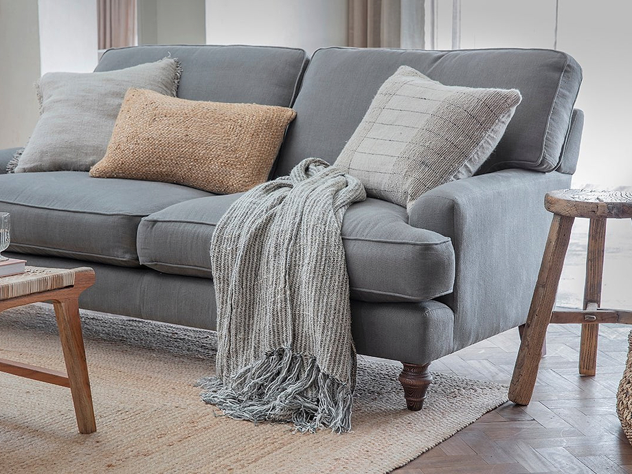 Gili Linen Throw
