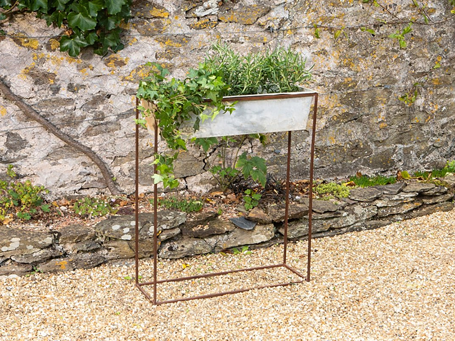 Narlu Wide Standing Planter