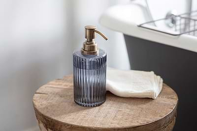 Valeska Recycled Glass Soap Dispenser-nkuku