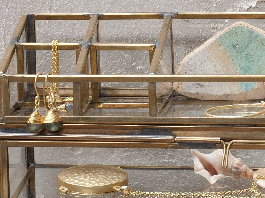 Bequai Open Jewellery Box