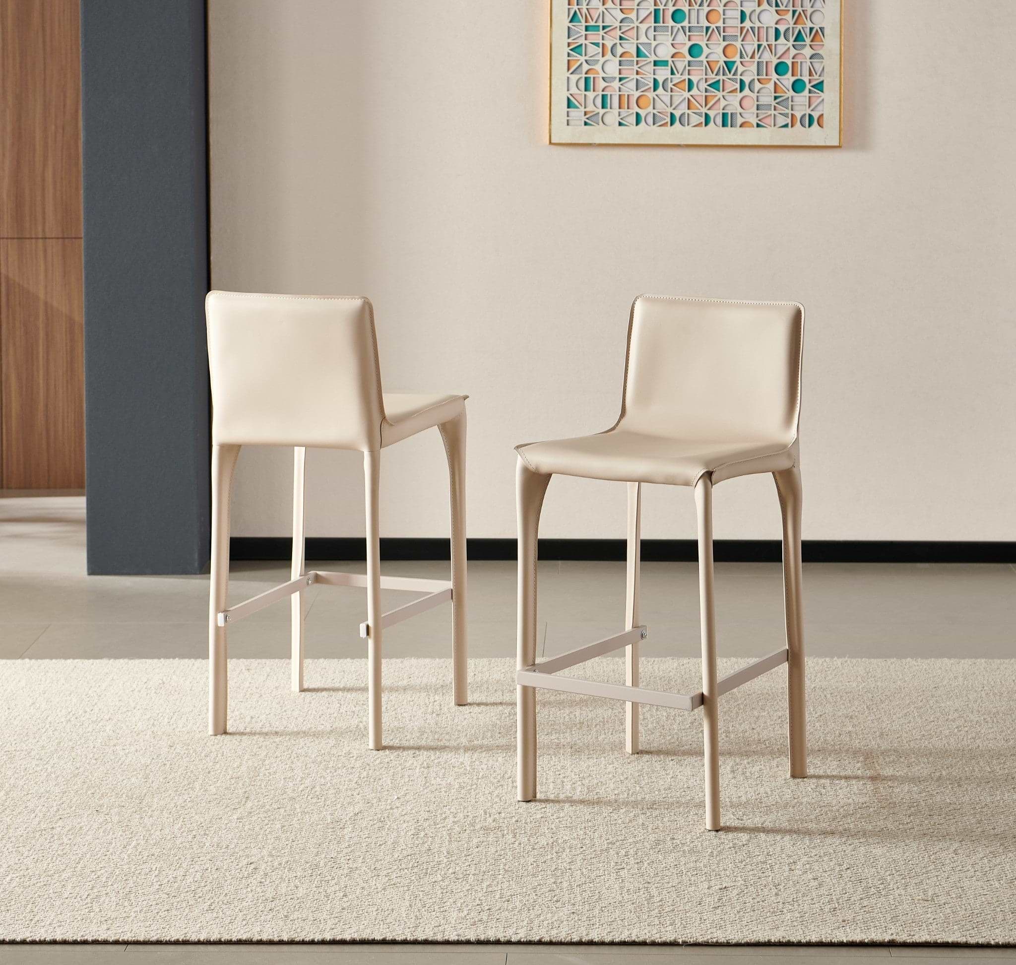 כסא בר מרופד מושב ורגליים דמוי עור סהרה דגם מייק