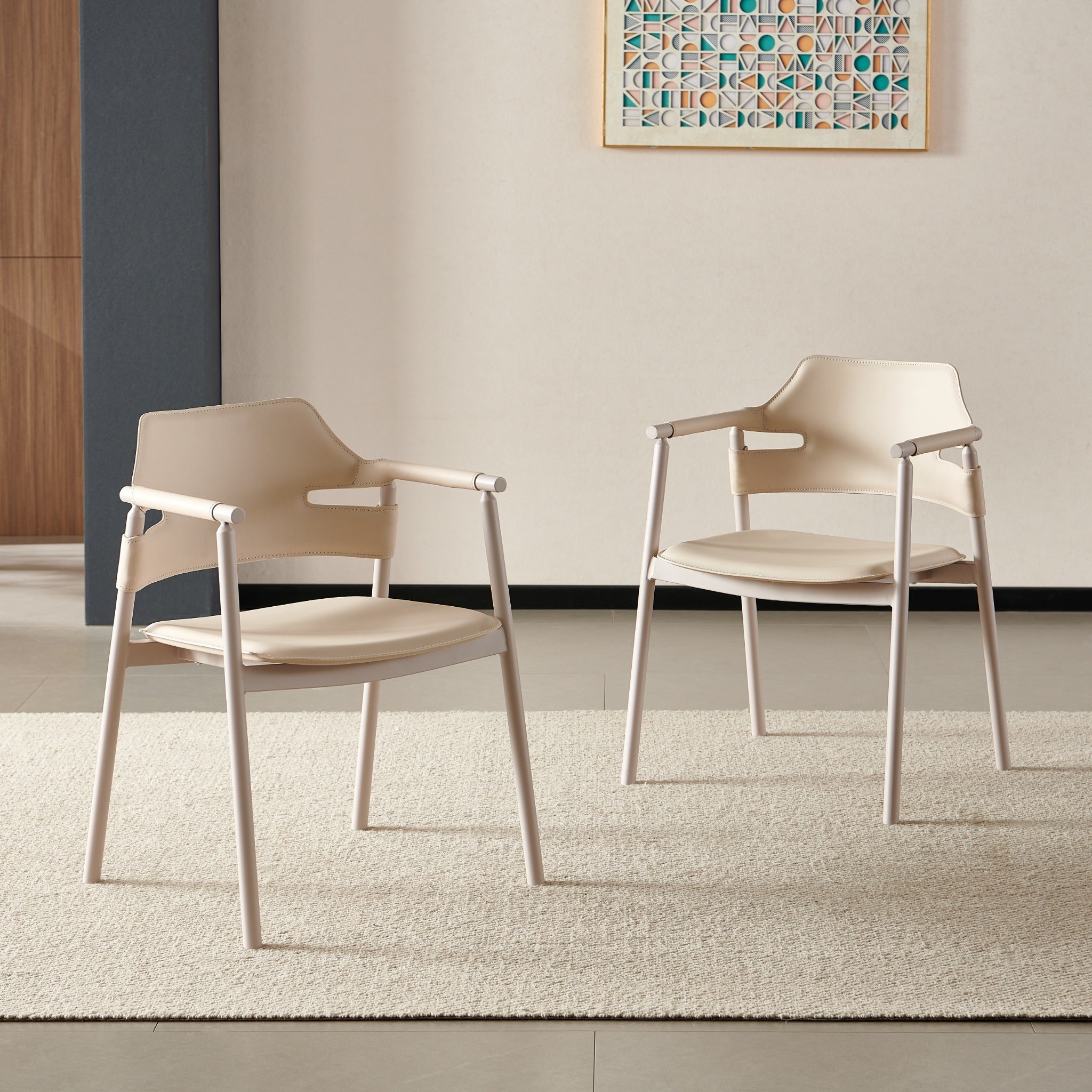 סט פינת אוכל שולחן עגול נפתח טרוונטין בשילוב רגל מתכת בצבע מייפל דגם דיאנה + 4 כיסאות דמוי עור בגוון סהרה רגל מייפל דגם סלינה