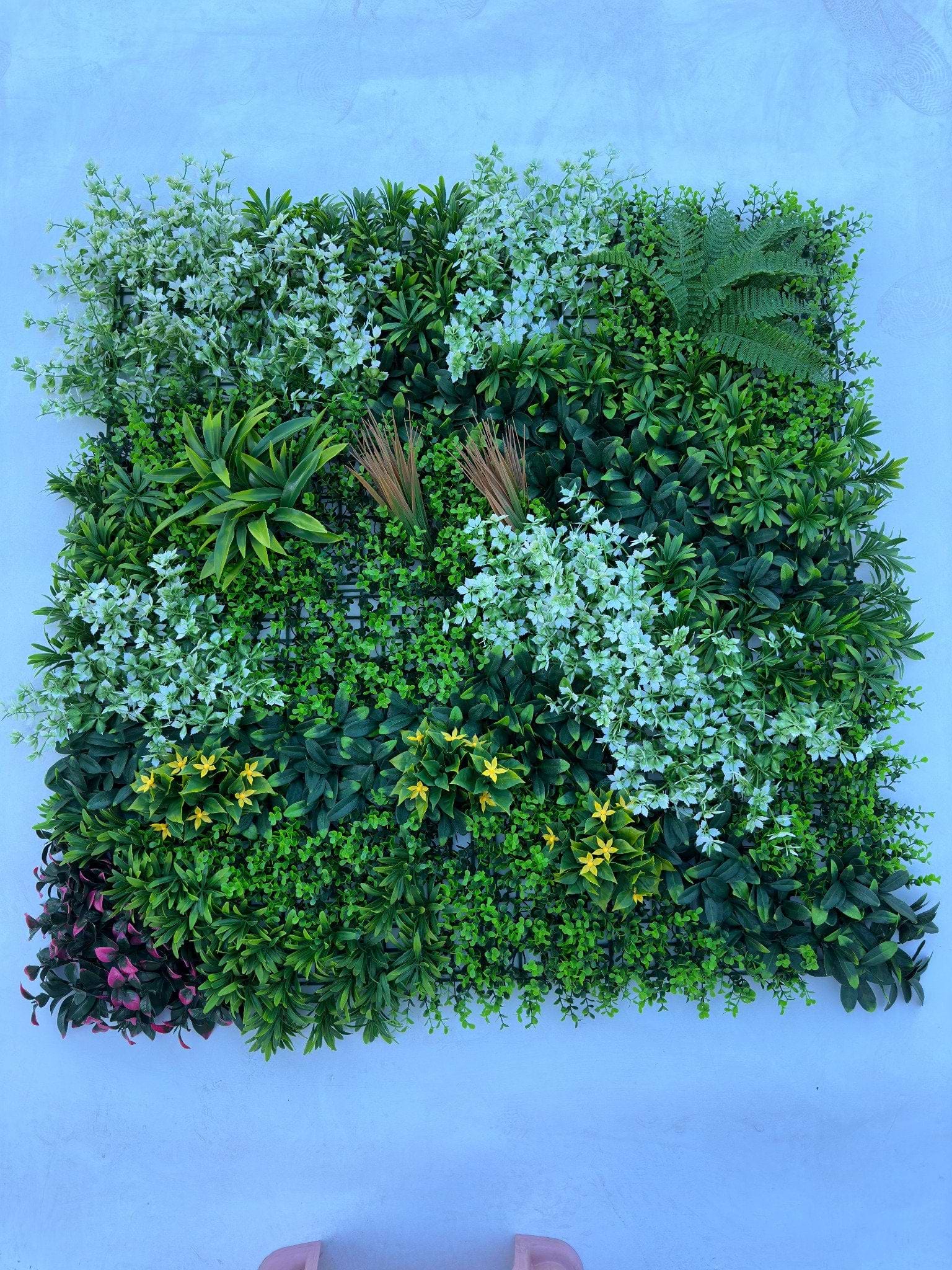 חיפוי קיר ירוק צמחיה מלאכותית ענק 100*100 ס"מ STO10454