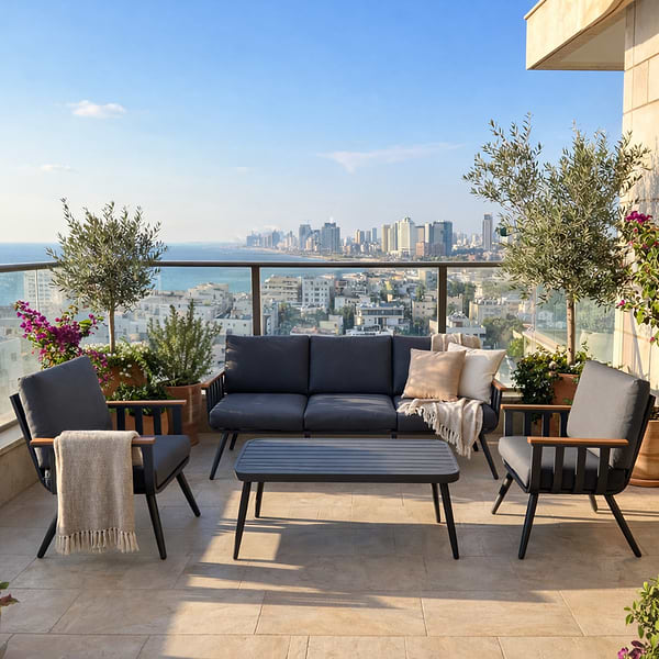 פינת ישיבה לגינה ספסל תלת אלומיניום בצבע אפור בשילוב ידיות בצבע עץ וכריות אפורות דגם שיר