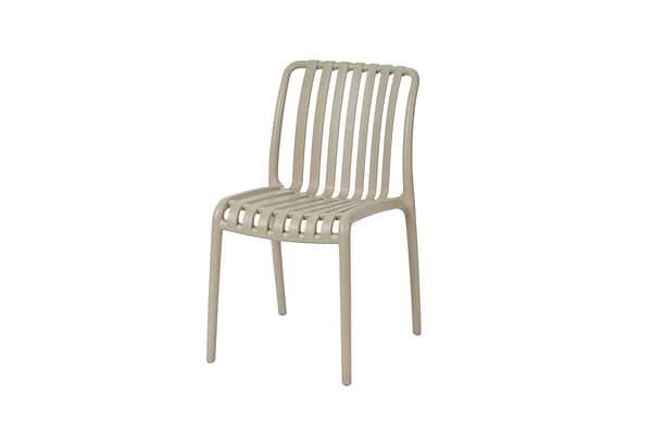 כסא פלסטיק קשיח לגינה בצבע בז' דגם לואיס