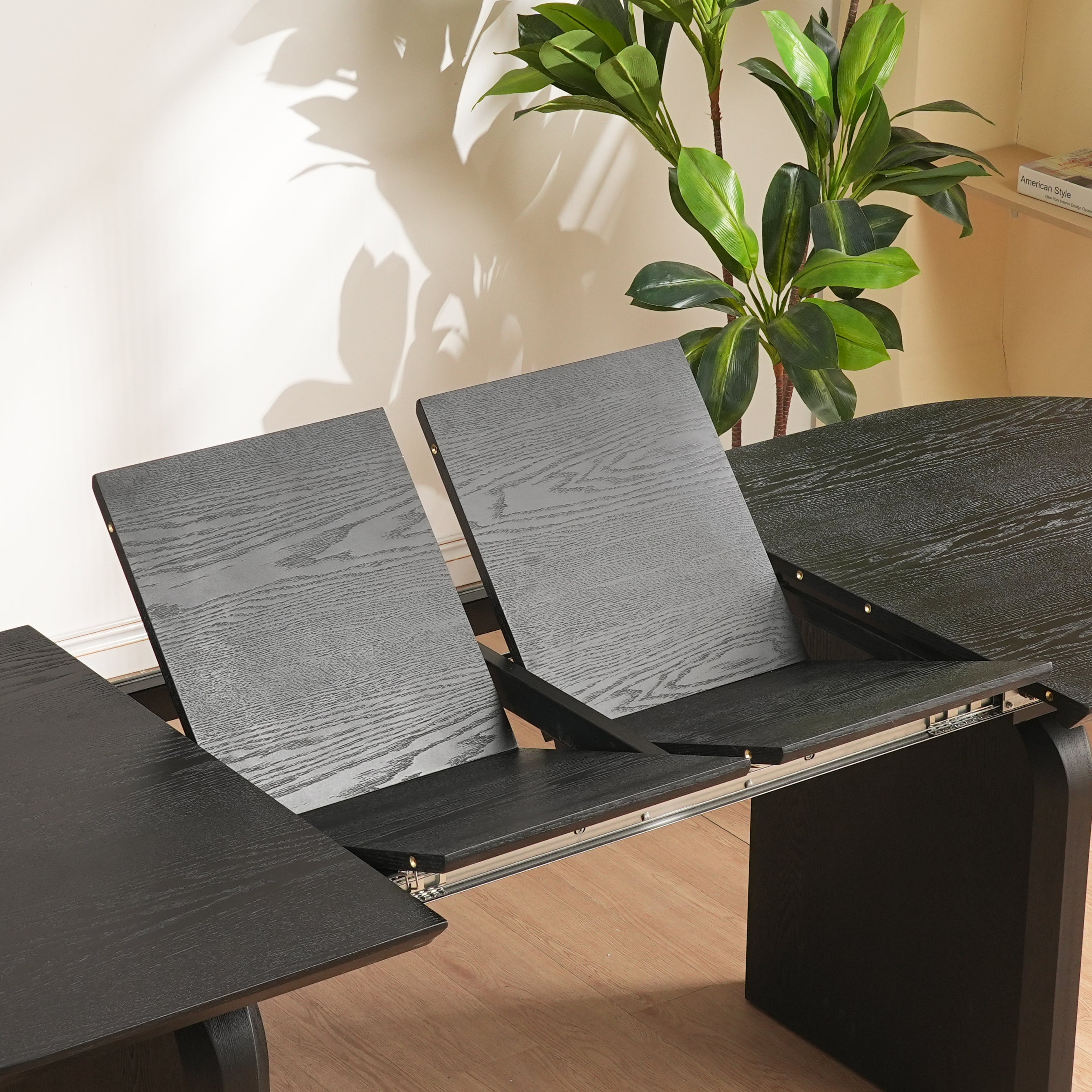 שולחן פינת אוכל מרטין נפתח צבע שחור 180-260*90 ס"מ