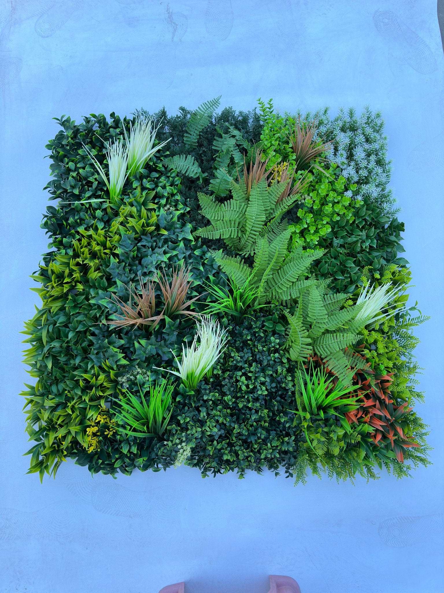 חיפוי קיר ירוק צמחיה מלאכותית ענק 100*100 ס"מ STO10455