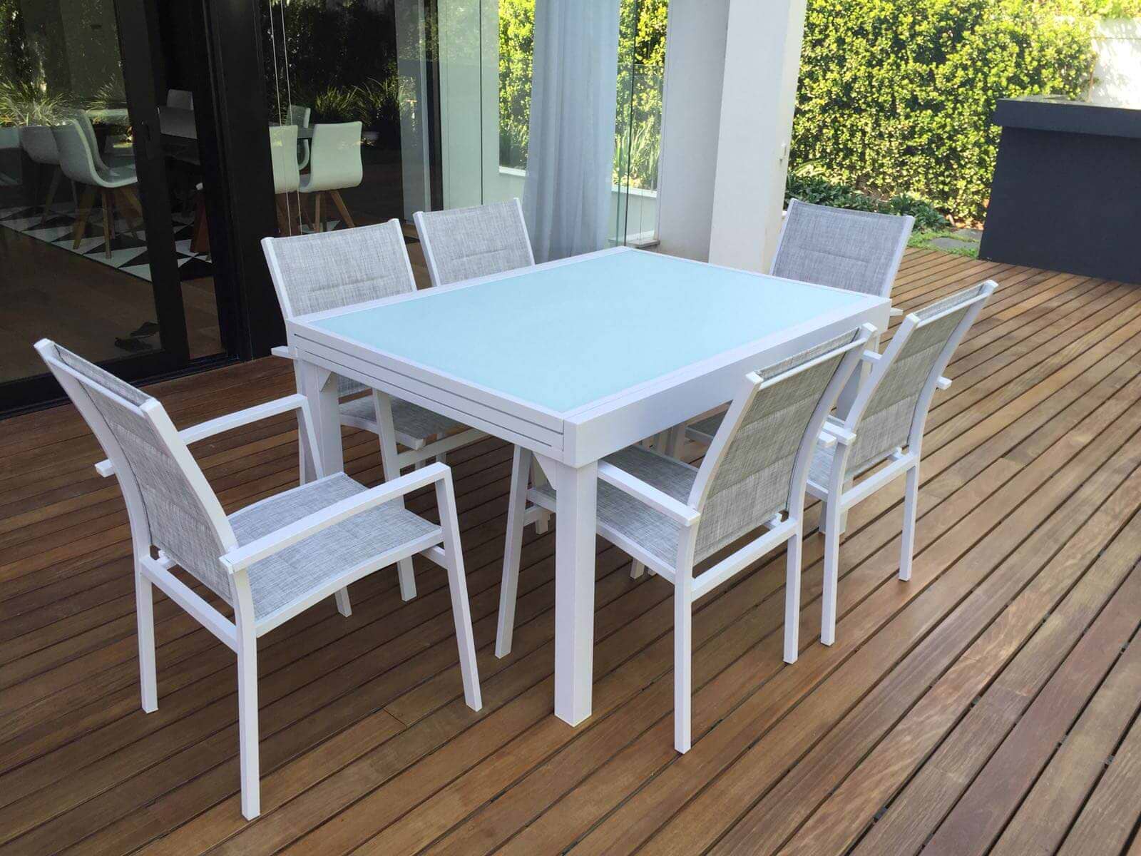 שולחן אלומיניום לגינה נפתח 100x135/270 לבן