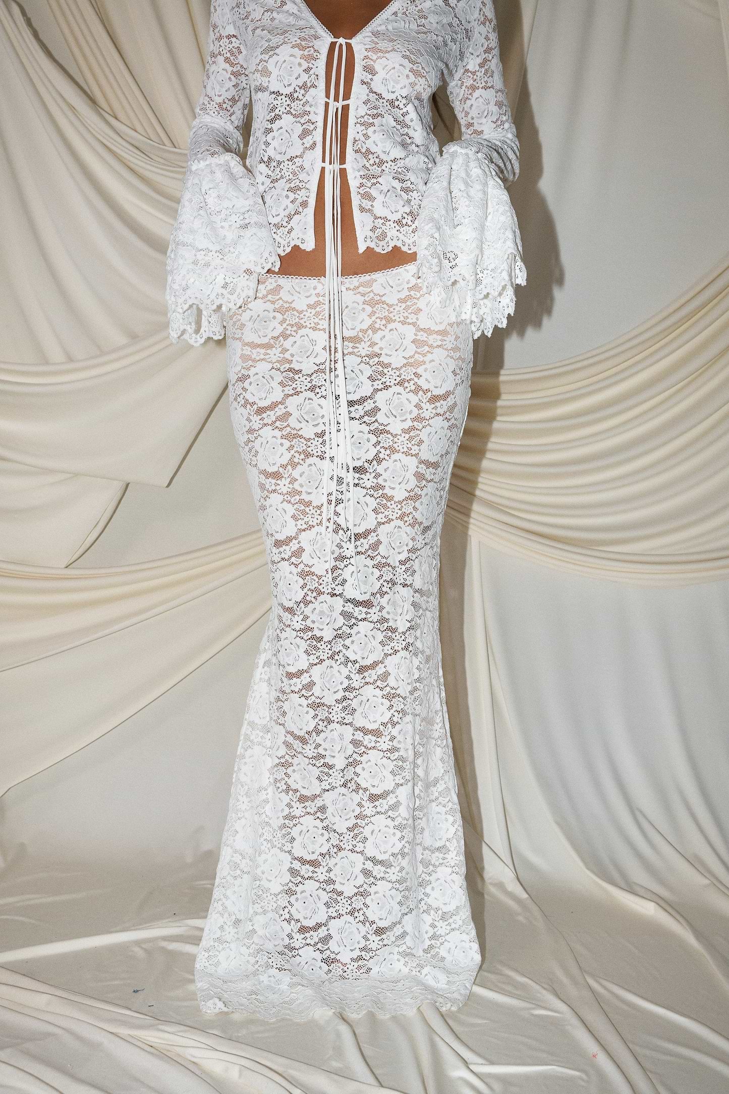 LIBI WHITE LACE - SKIRT