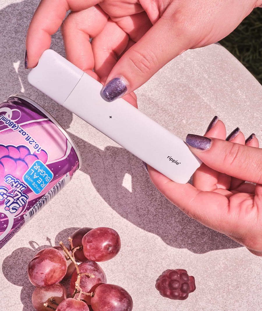 high quality grape electronic reusable cigarettes Wholesale Grativape Ice Flavored Cigarette Vape Disposable GRAPE ESSENTIALS | Grape Aroma