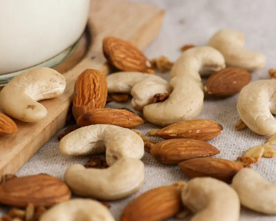 5 reasons I include nuts in my diet - Chief Nutrition