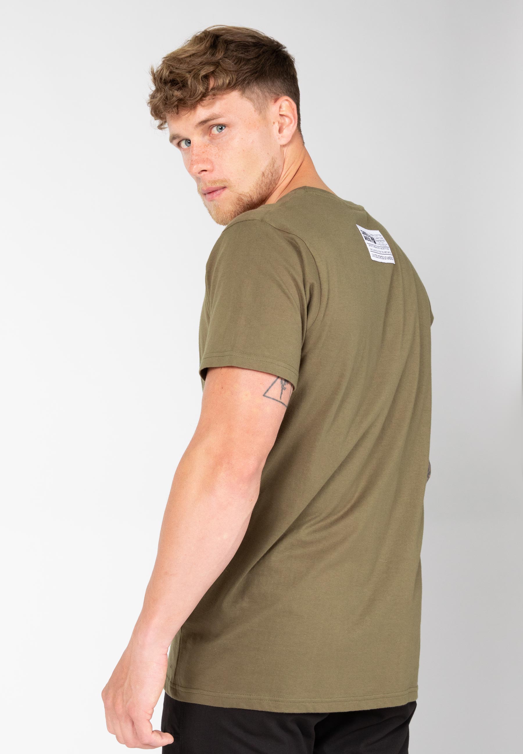 fattigdom indarbejde Mening Classic T-shirt - Army Green | GorillaWearUsa