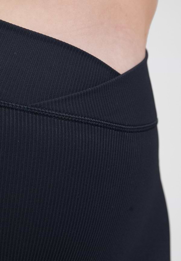 Carmen Flared Leggings - Black
