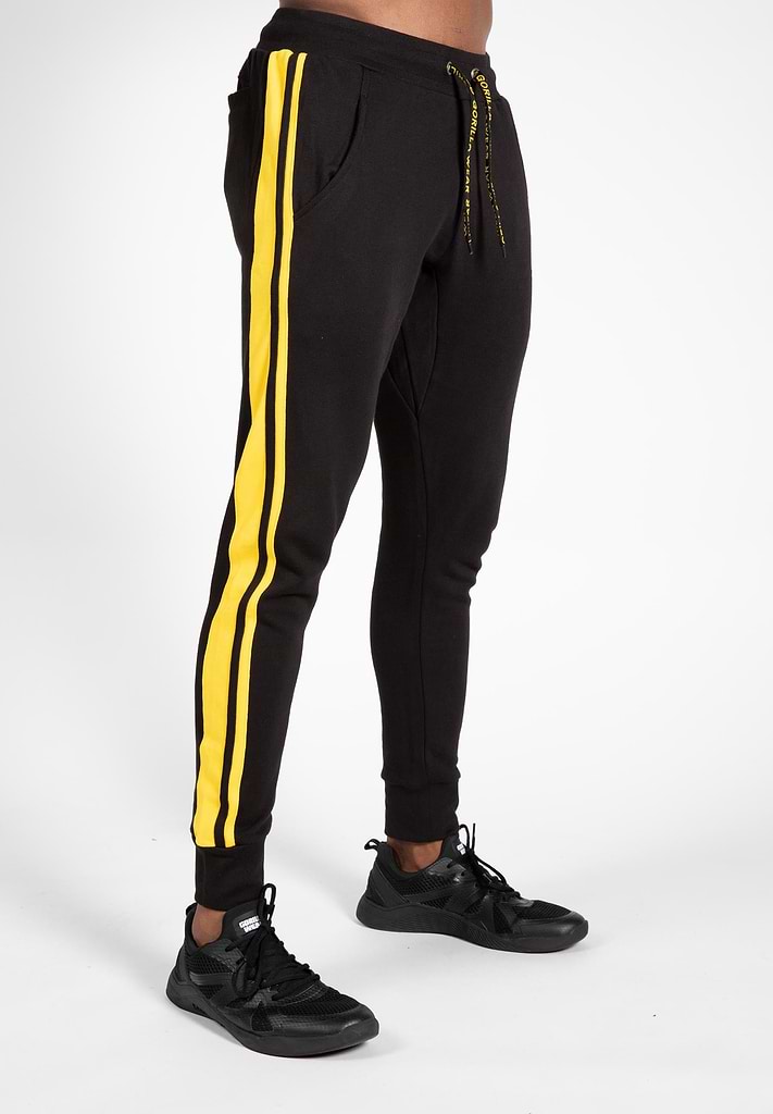その他 VANQUISH YELLOW ON BLACK SWEATPANTS Vanquish Minimal Yellow Tapered Sweatpants – girlfdfrisend.com