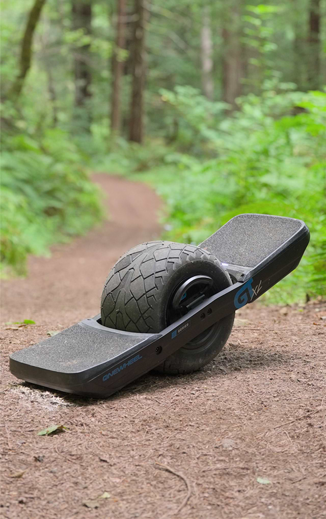 iskwさま専用　完動品 OneWheel Pint ワンウィール 電動スケボー 一輪の電動スケボー「Onewheel Pint」を乗りこなすには慣れが