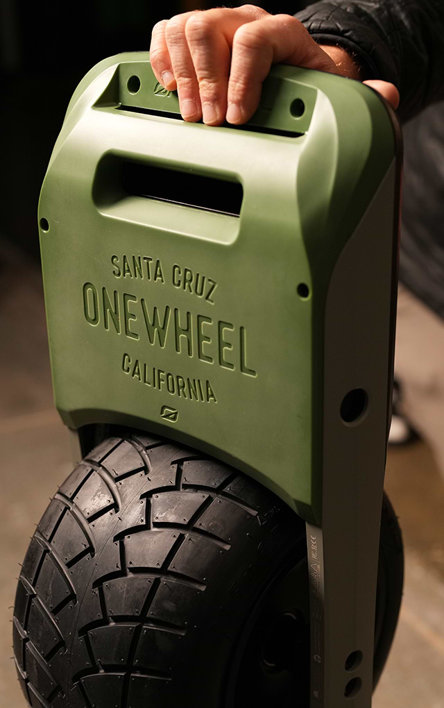 Onewheel GT: El versátil monociclo eléctrico pensado para campo y ciudad