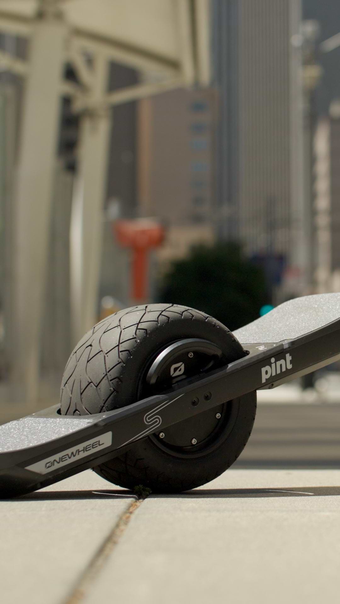 ONEWHEEL +XR 電動スケーター ジャンク品（電動スケボーみたいで楽し 
