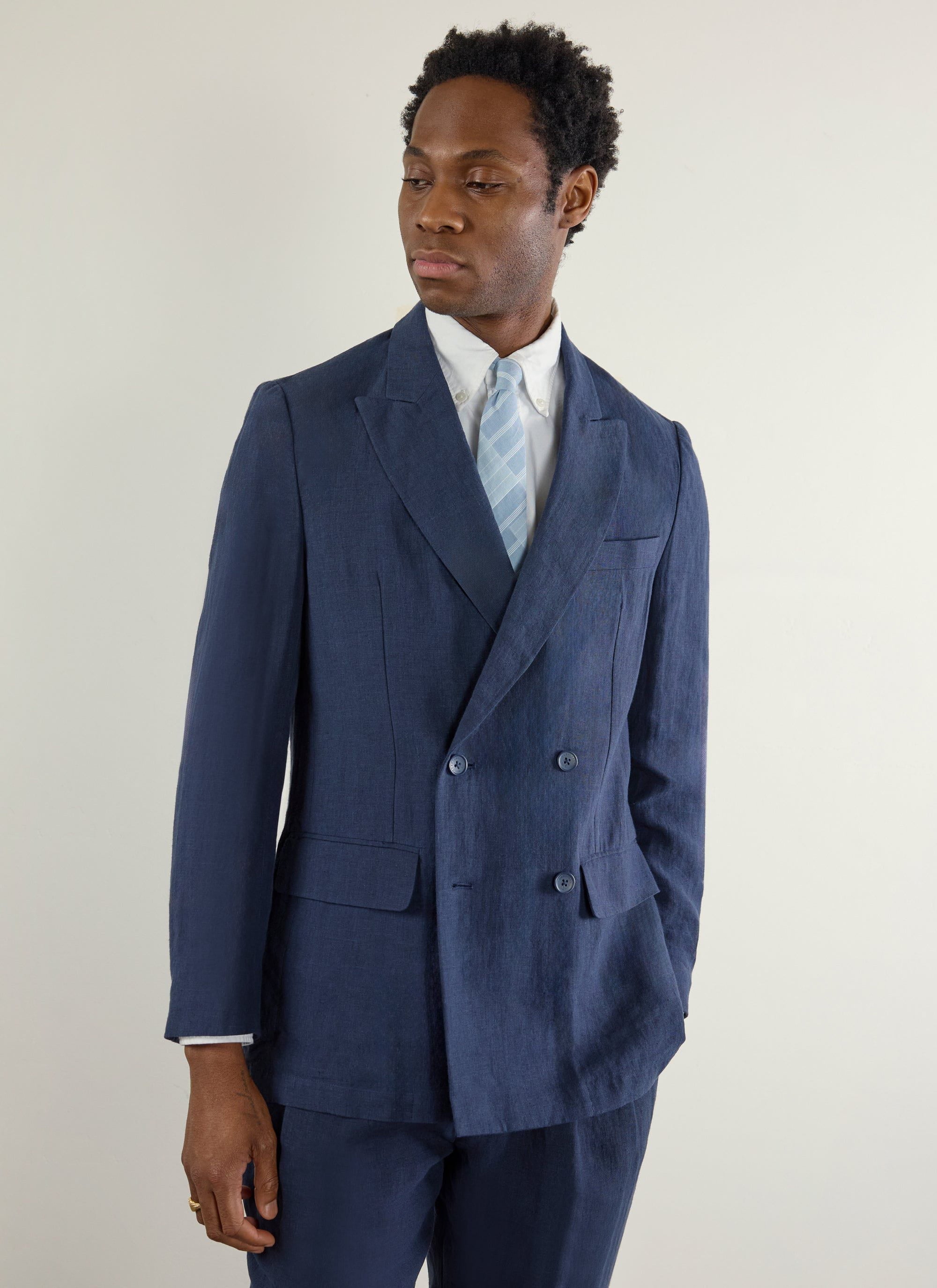 Double Breasted Suit Style Guide