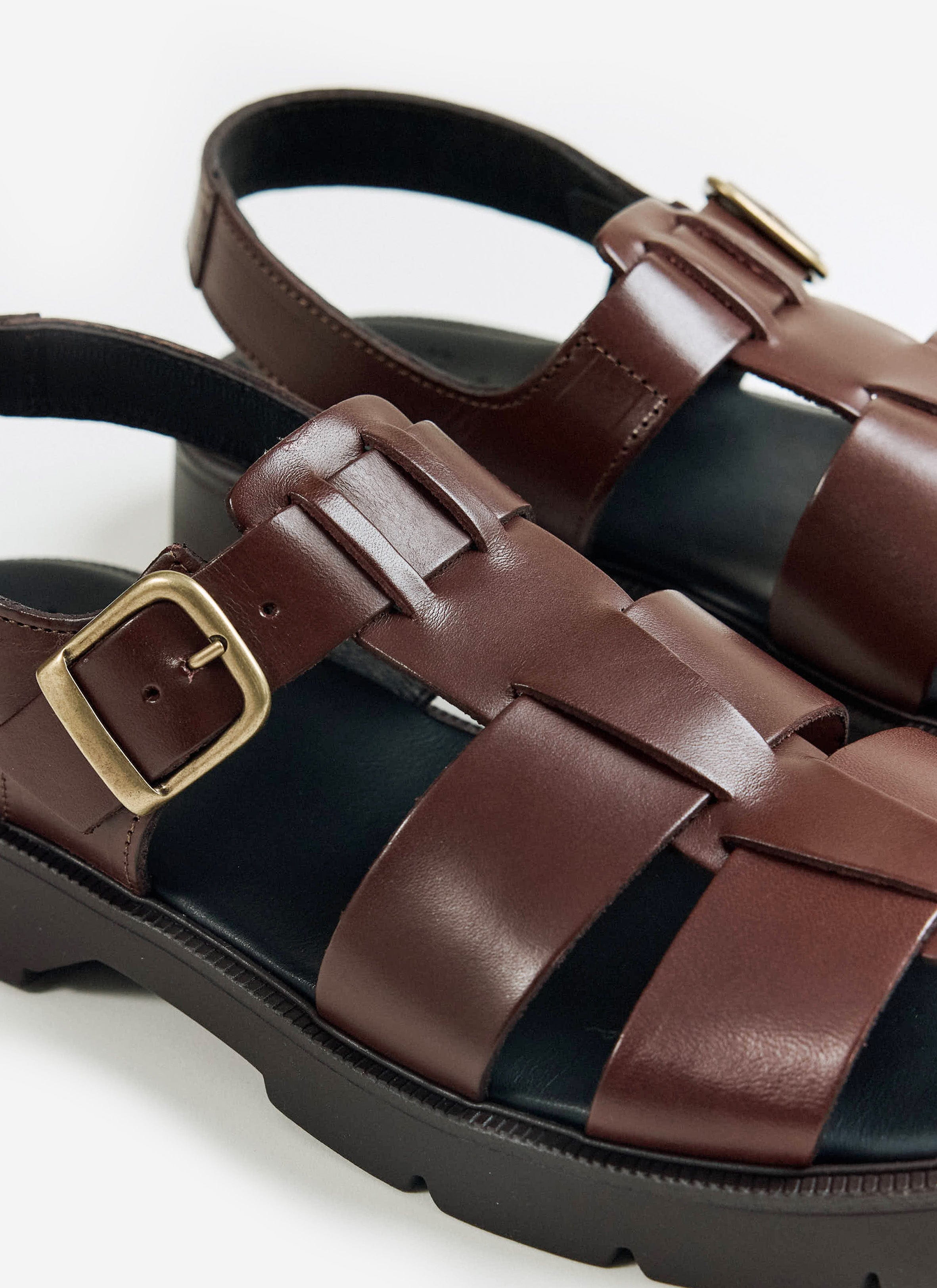 Close-up of the brown Kleman Ballast VGT Sandal at Percival. Style with Percival linen trousers for a sharp summer look.