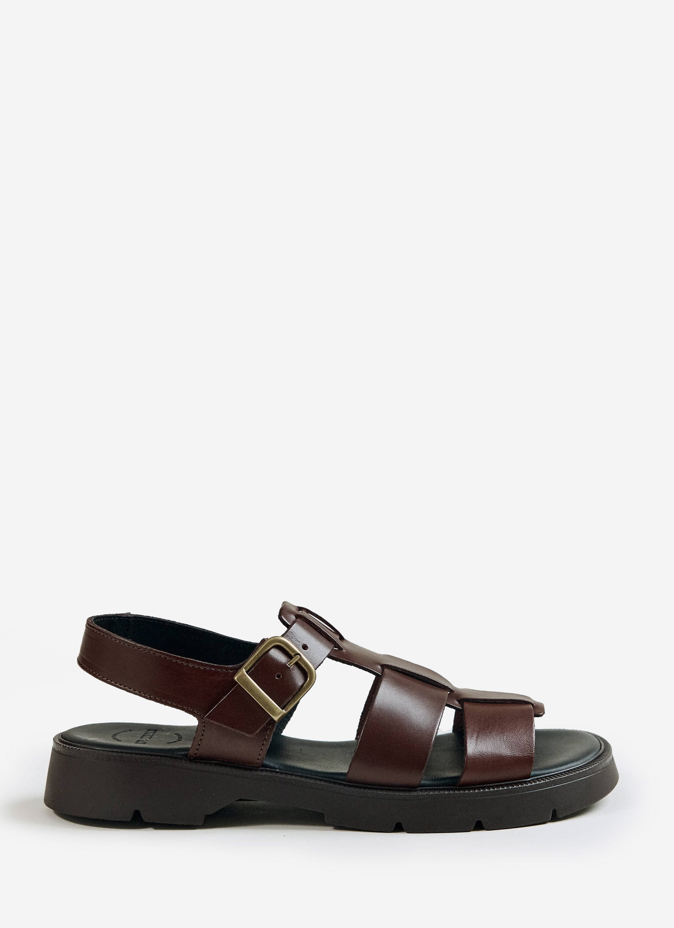 Kleman Ballast VGT Sandal in marron at Percival. Pair with Percival linen trousers for an easy summer look.