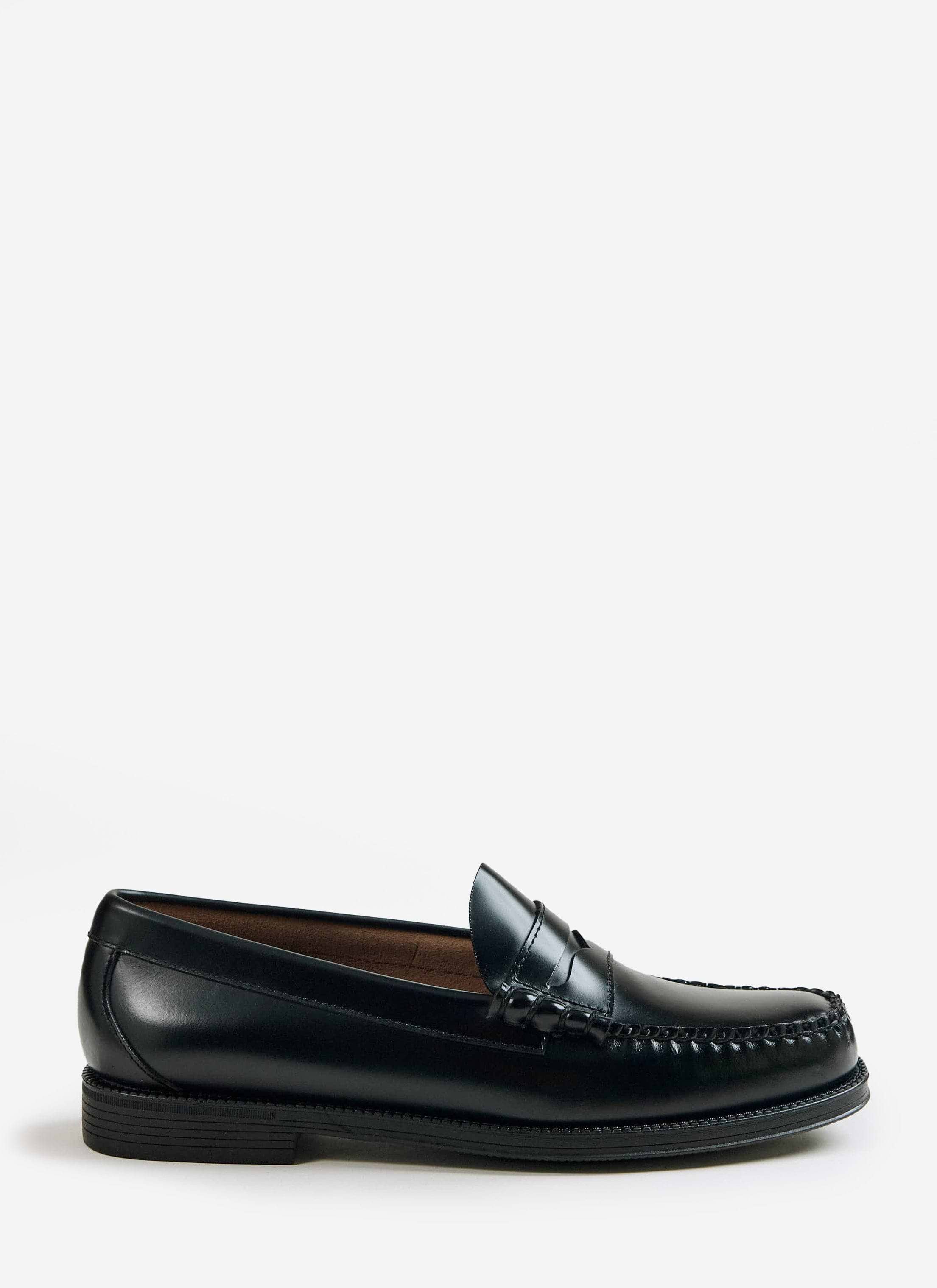 Side profile of the black G.H.Bass Weejun II Larson Moc Penny loafer in polished leather, available from Percival.