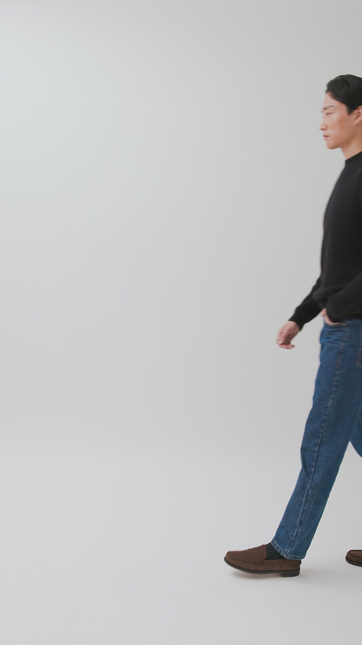 White Glove Crew Neck Jumper | Mohair | Black