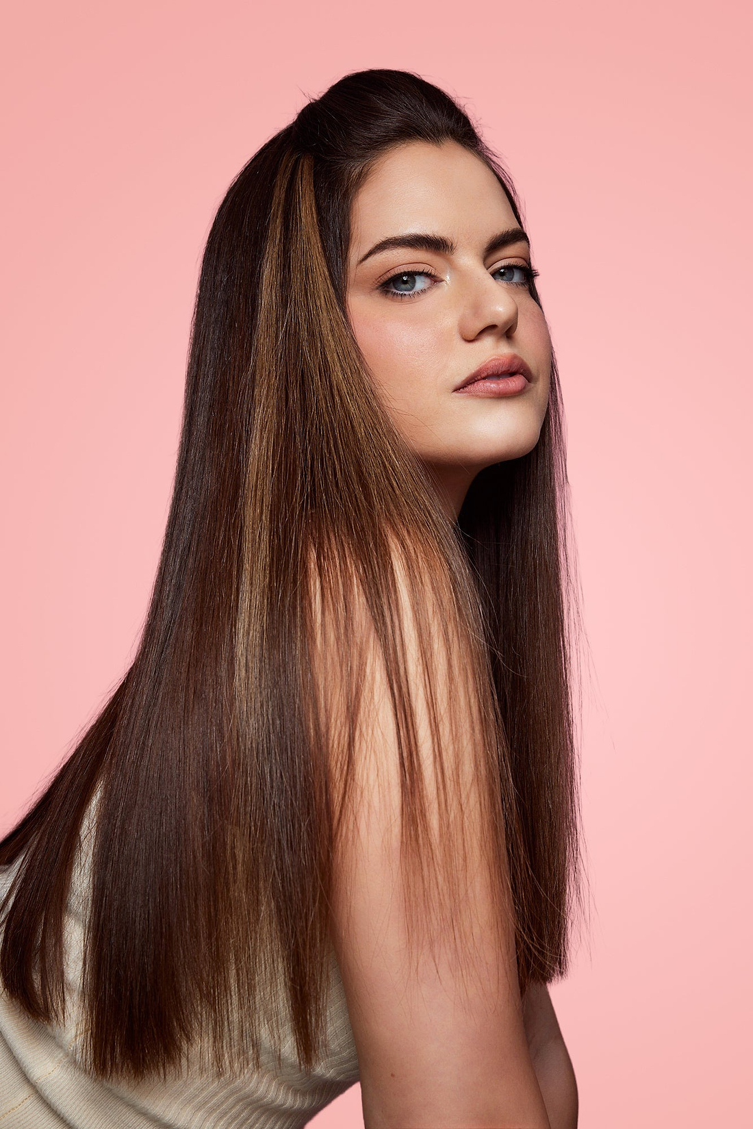 גוון שיער טבעי - צבע חום אגוז