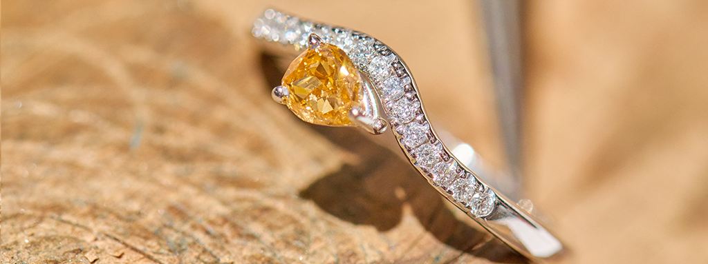 floating diamond ring