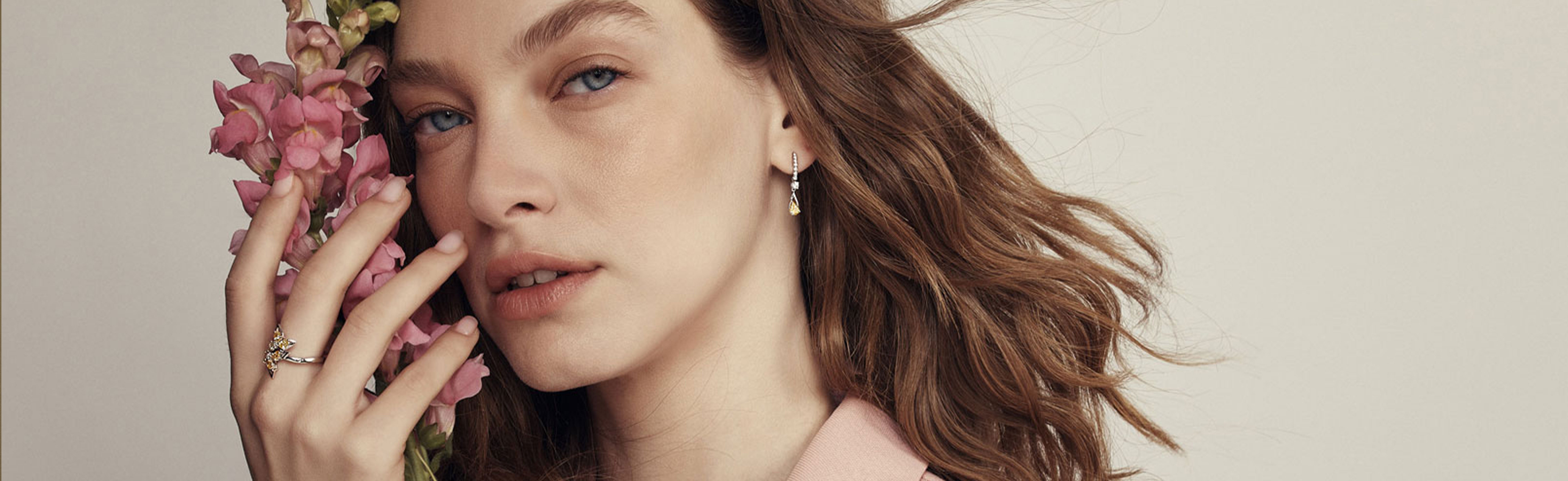 Bloom in Style: The Best Jewelry for Springtime Radiance