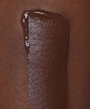 | desc: | text: light Shade 21N on skin