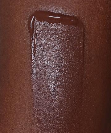 | desc: | text: light Shade 22W on skin