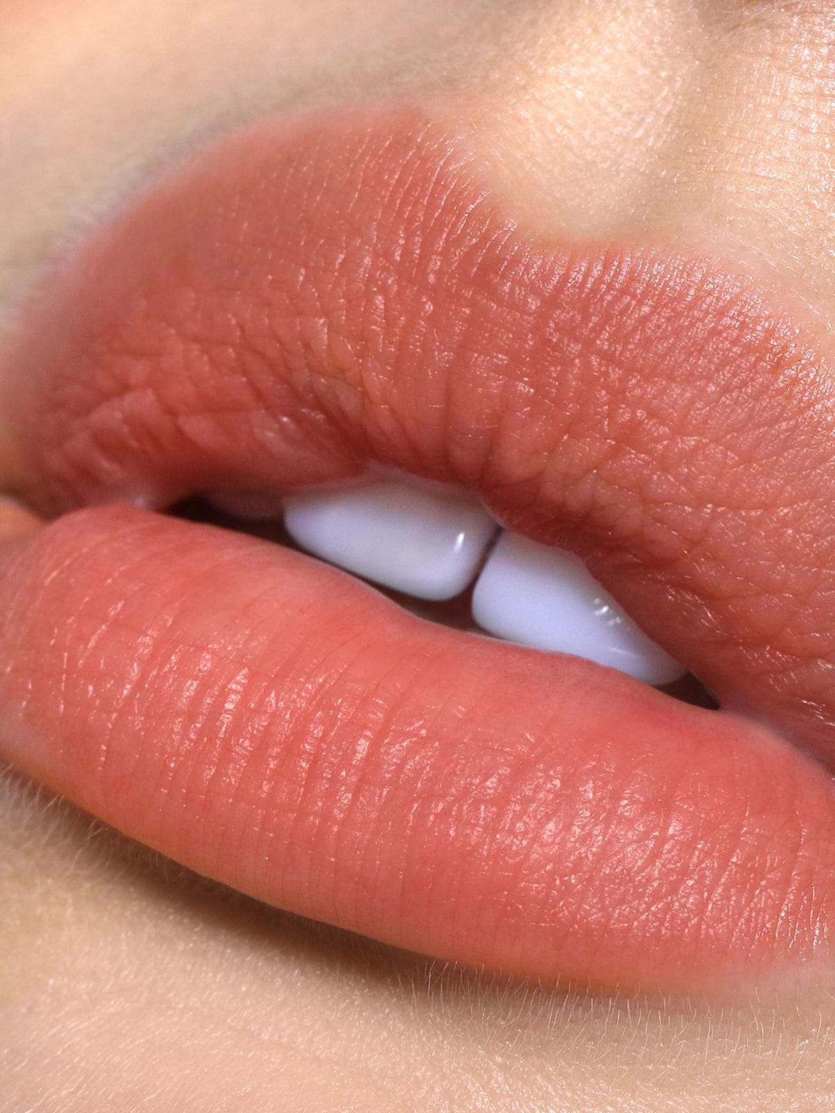 | desc: Lip Blush in shade Amber