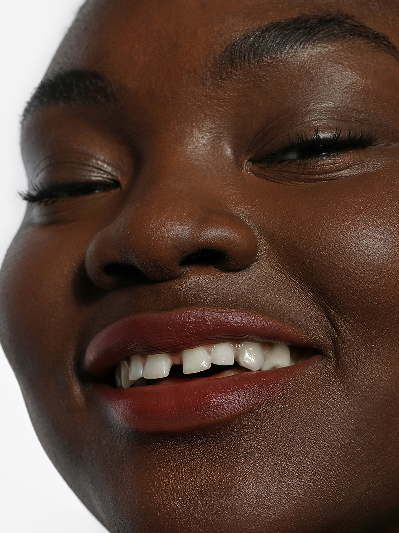 | desc: Wunmi wears Lip Blush in Canyon