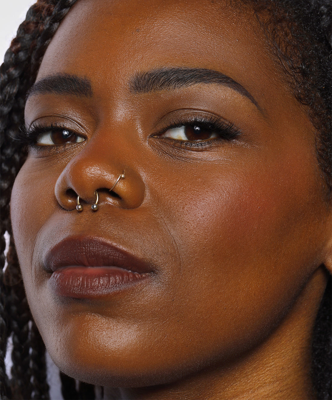 | desc: | text: light Tulisa wears Brow Pencil in Dark